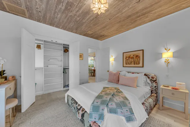 $9,995,000 | 318 Australian Avenue, Palm Beach, FL 33480