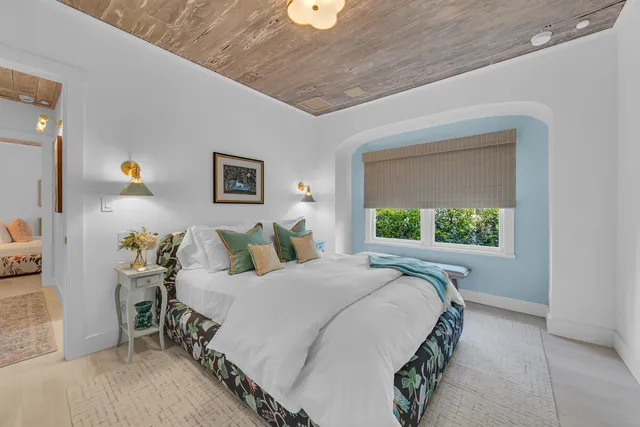 $9,995,000 | 318 Australian Avenue, Palm Beach, FL 33480