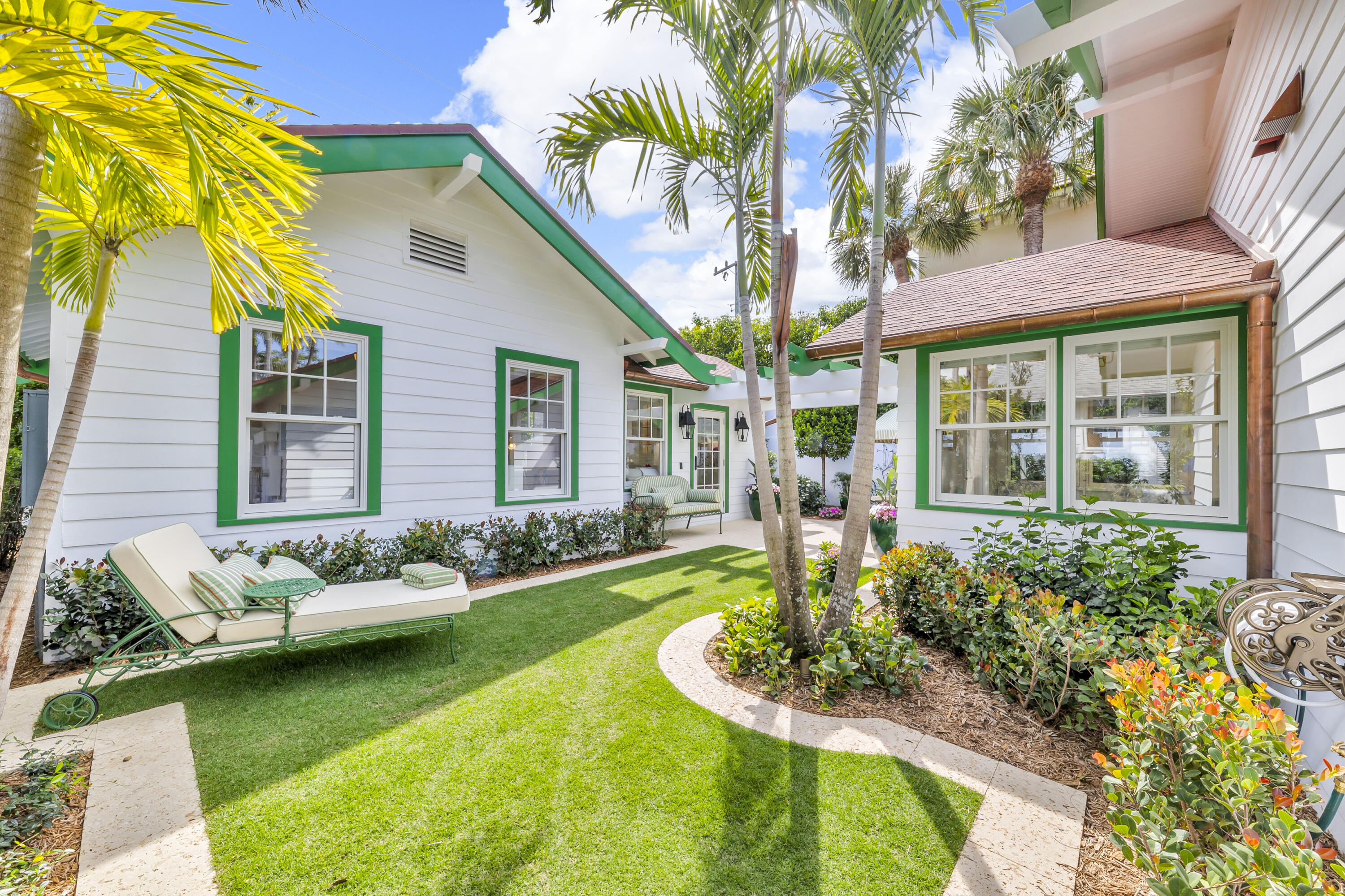 318 Australian Avenue Palm Beach, FL 33480 - Photo 34 of 53 Exterior