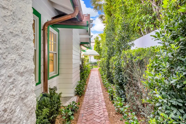 $9,995,000 | 318 Australian Avenue, Palm Beach, FL 33480