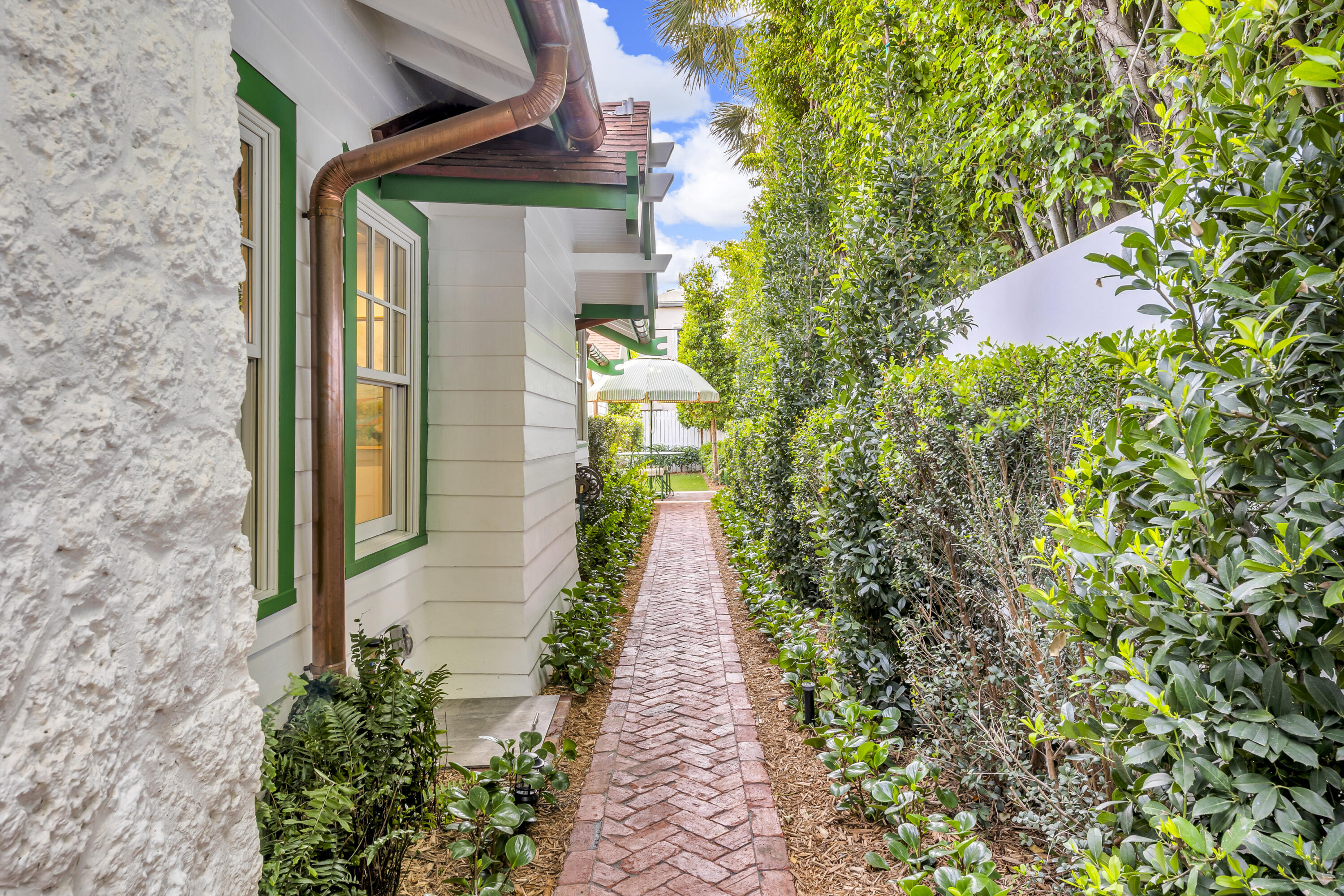 318 Australian Avenue Palm Beach, FL 33480 - Photo 38 of 53 Exterior