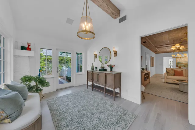 $9,995,000 | 318 Australian Avenue, Palm Beach, FL 33480