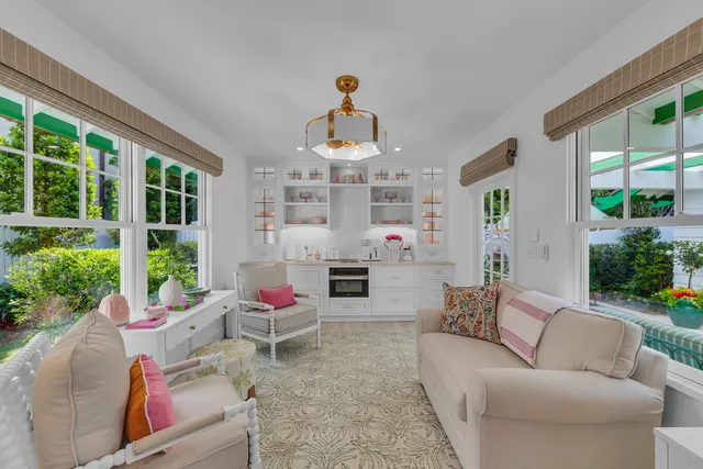 $9,995,000 | 318 Australian Avenue, Palm Beach, FL 33480