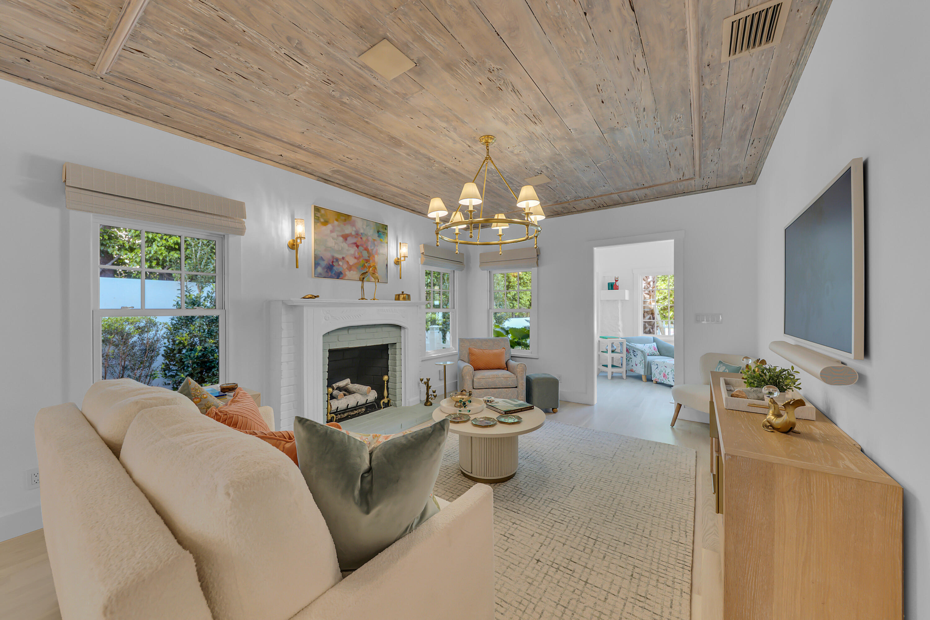318 Australian Avenue Palm Beach, FL 33480 - Photo 5 of 53 Living Room