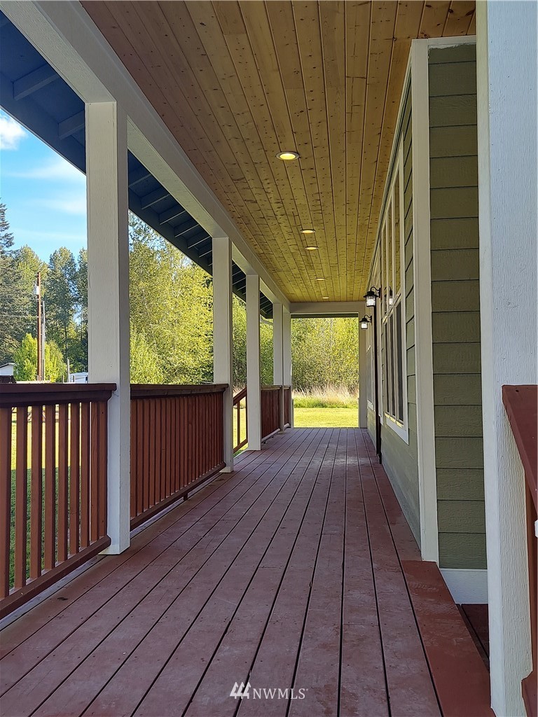 26816 Entwhistle Road East Buckley, WA 98321 - Photo 6 of 35