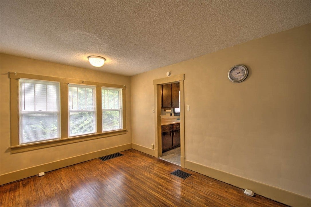 124 South 20th Street Decatur, IL 62521 - Photo 10 of 28 Gallery Image 10
