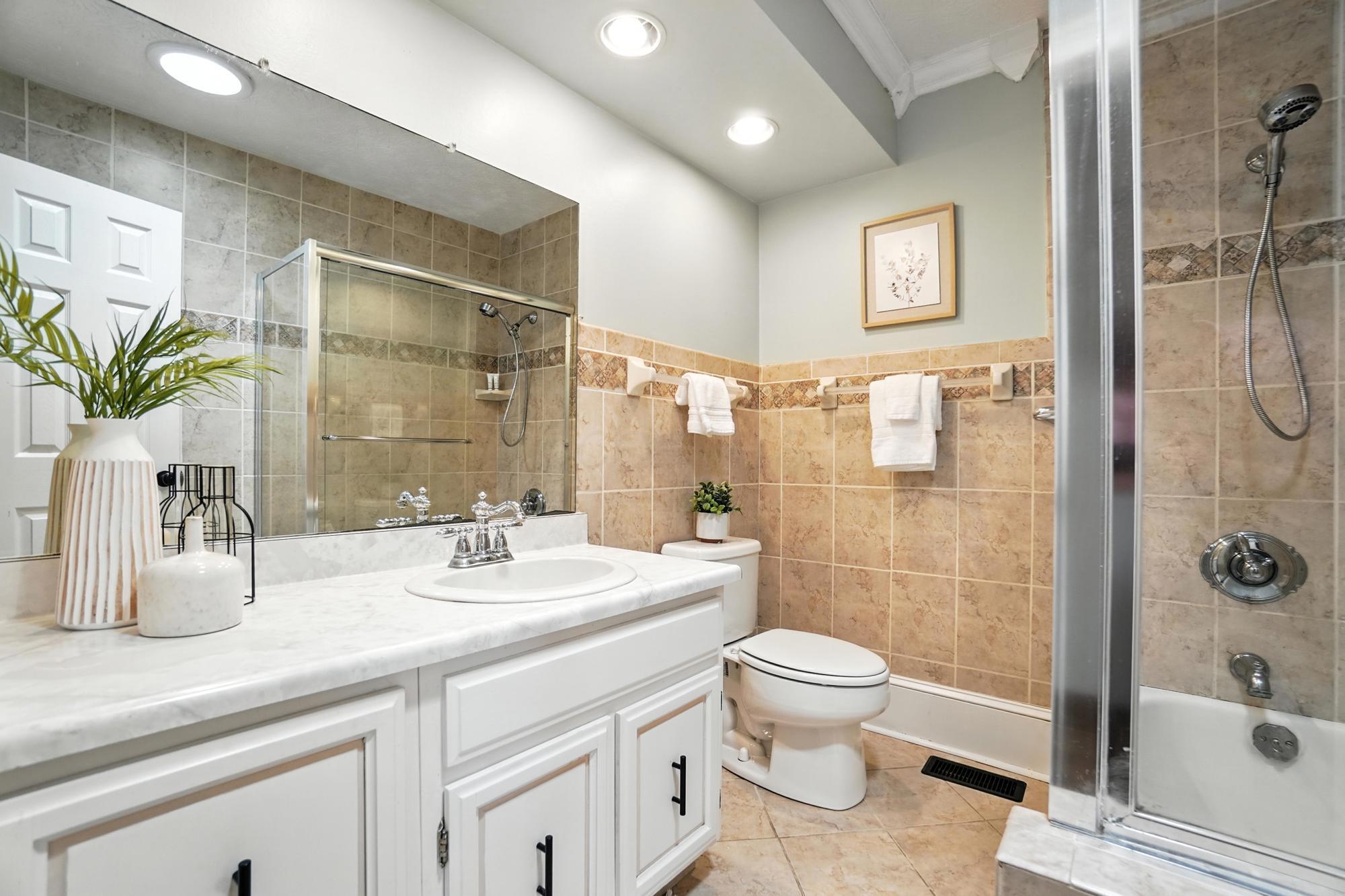 8520 Carter Road Hilliard, OH 43026 - Photo 46 of 59 Full Bath 2