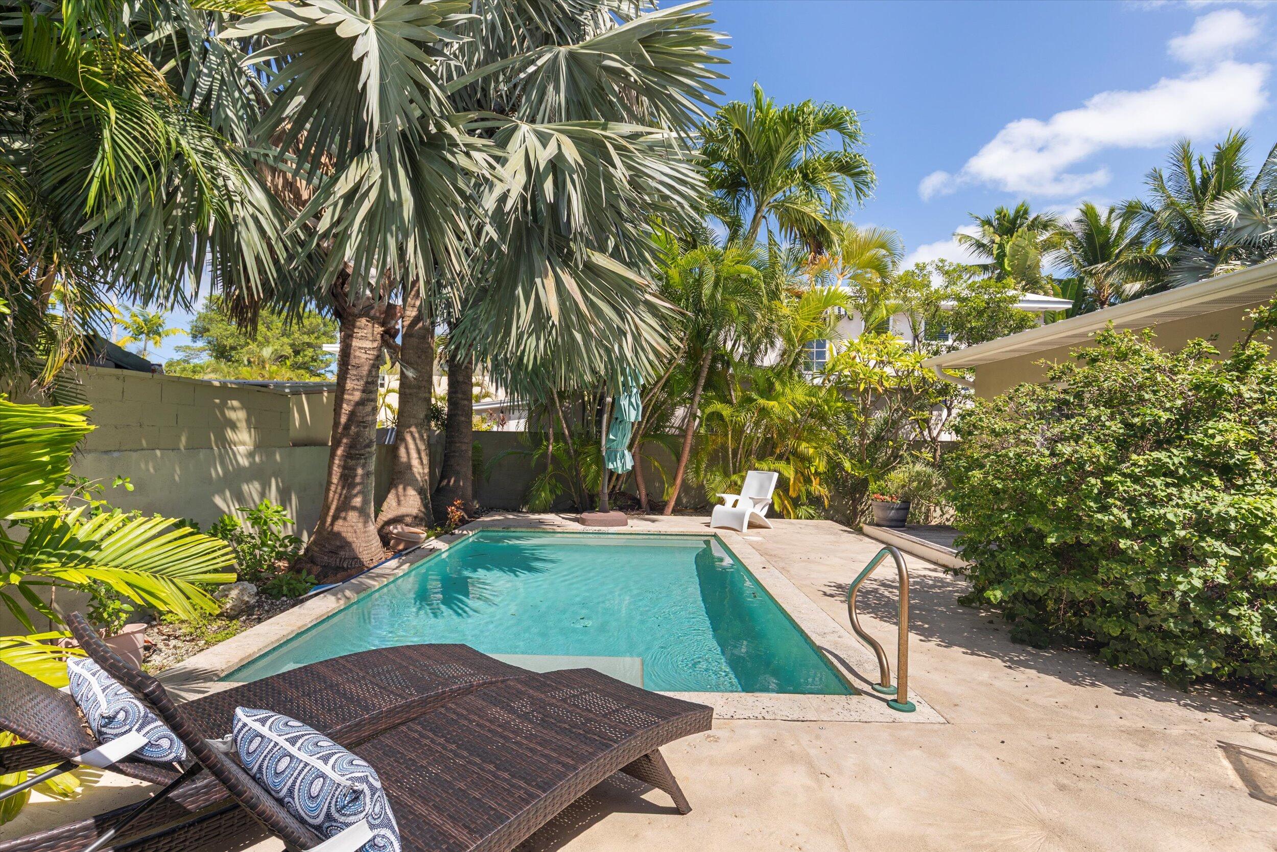 1719 Laird Street Key West, FL 33040 - Photo 3 of 27 50-051