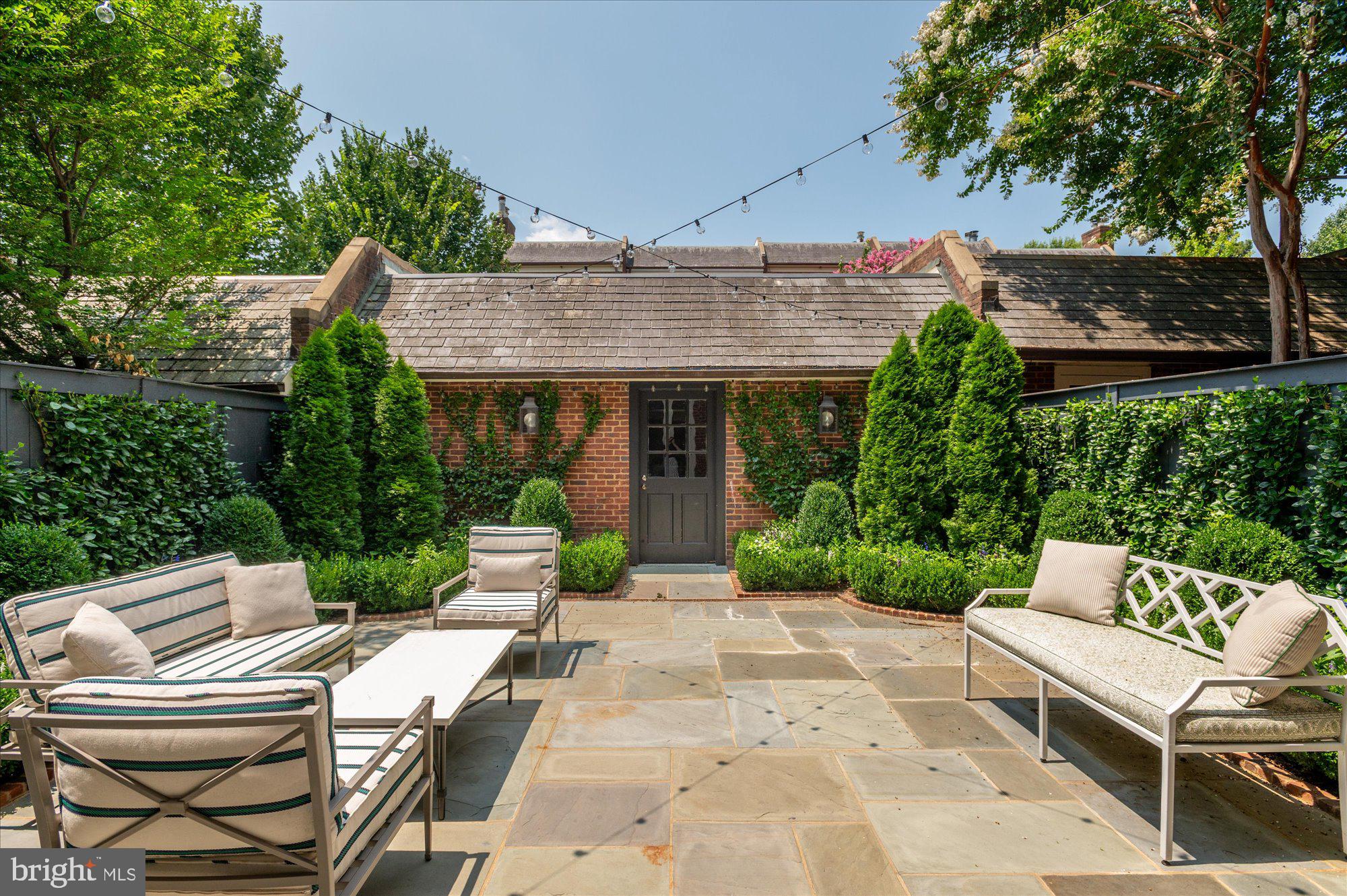 1642 35th Street Northwest Washington, DC 20007 - Photo 34 of 38