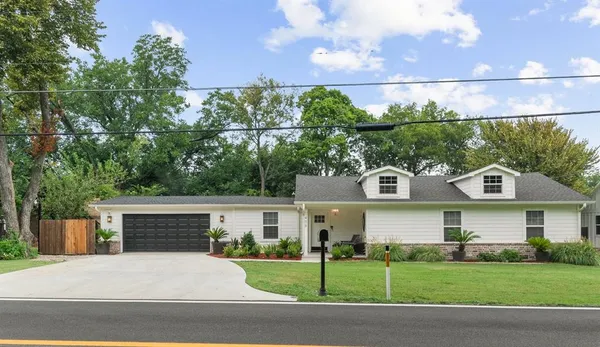 $3,500 | 408 East Liberty Street, Pilot Point, TX 76258