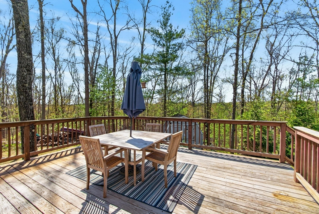 34 Wheeler Road Bolton, MA 01740 - Photo 5 of 42