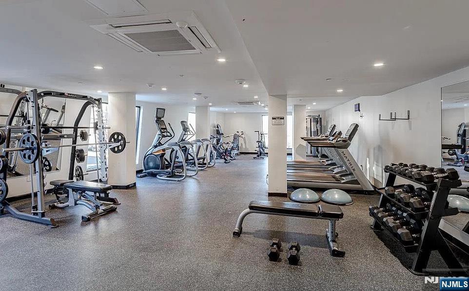 144 Summit Avenue, Unit 711 Jersey City, NJ 07304 - Photo 2 of 14