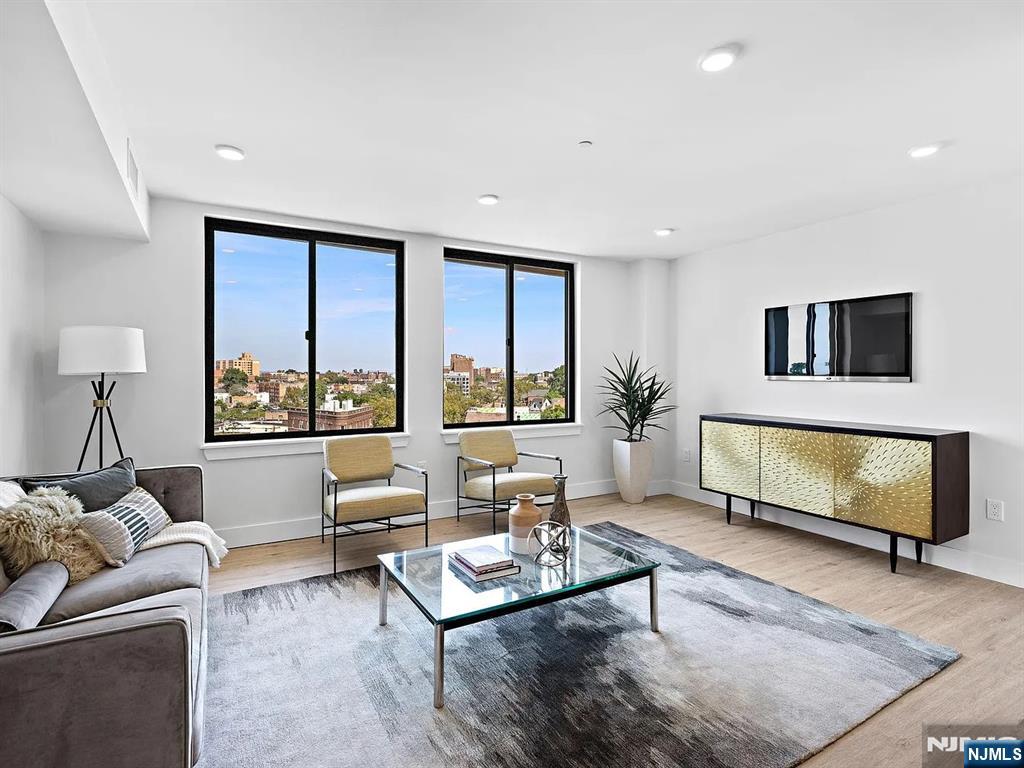 144 Summit Avenue, Unit 711 Jersey City, NJ 07304 - Photo 4 of 14