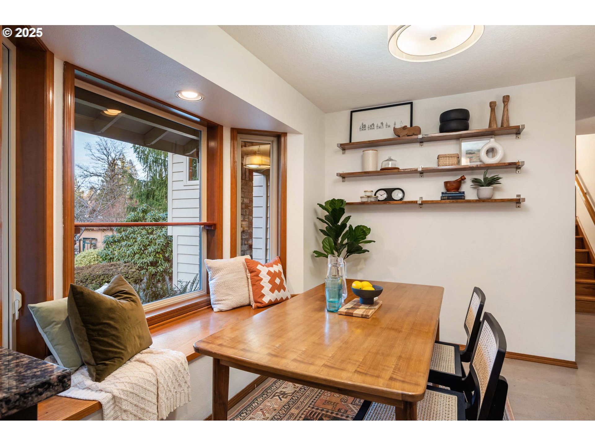 6020 Southwest Florida Street Portland, OR 97219 - Photo 12 of 46 Gallery Image 12