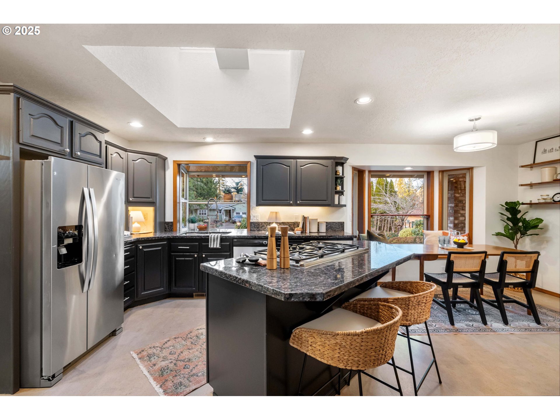 6020 Southwest Florida Street Portland, OR 97219 - Photo 13 of 46 Gallery Image 13