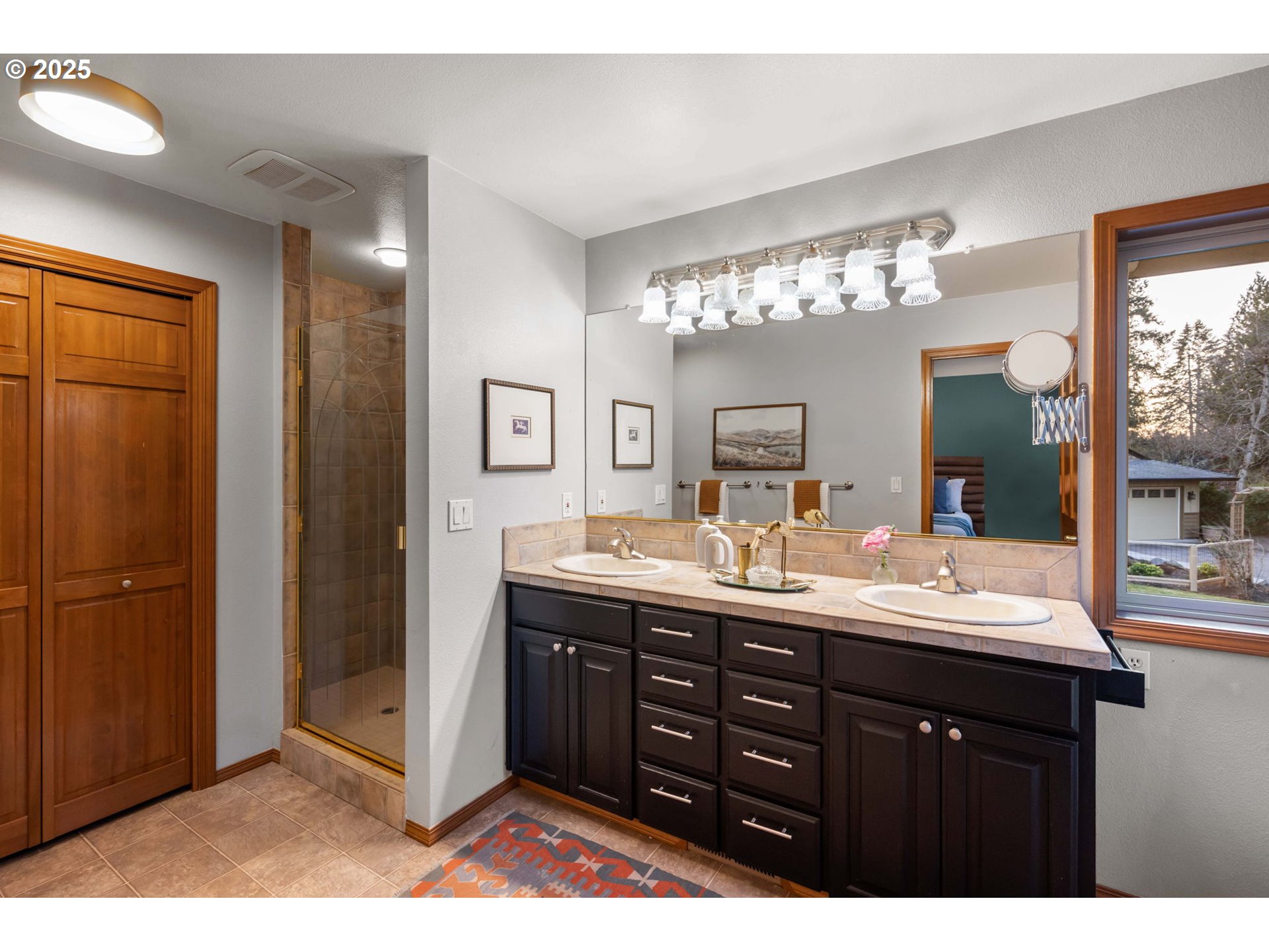 6020 Southwest Florida Street Portland, OR 97219 - Photo 19 of 46 Gallery Image 19