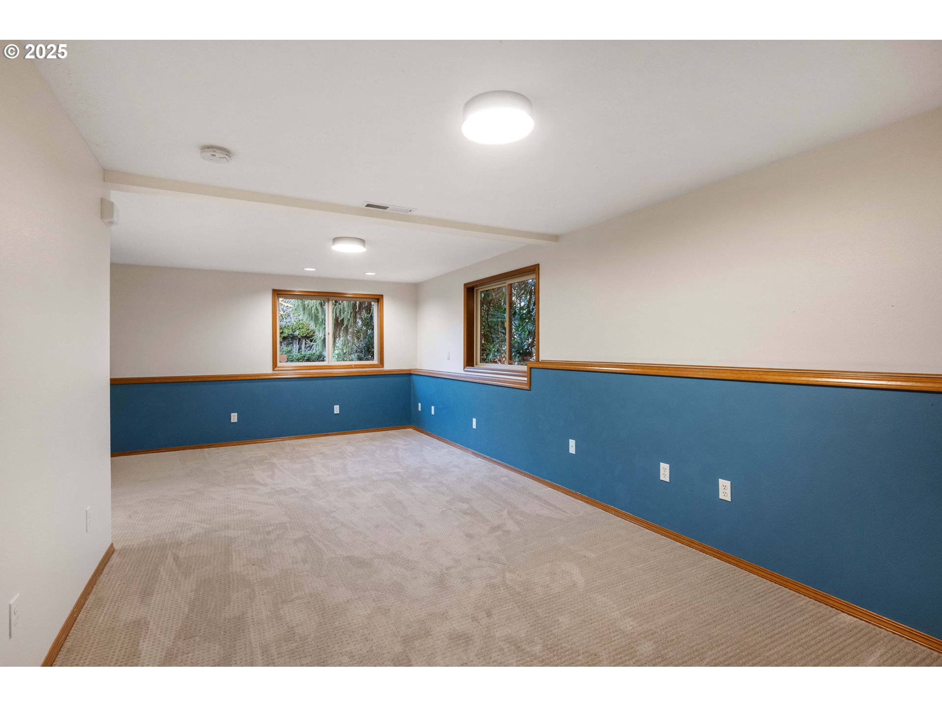 6020 Southwest Florida Street Portland, OR 97219 - Photo 26 of 46 Gallery Image 26