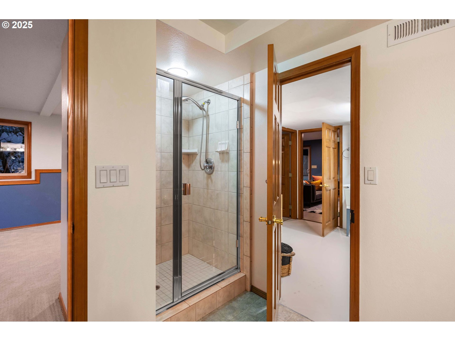 6020 Southwest Florida Street Portland, OR 97219 - Photo 29 of 46 Gallery Image 29