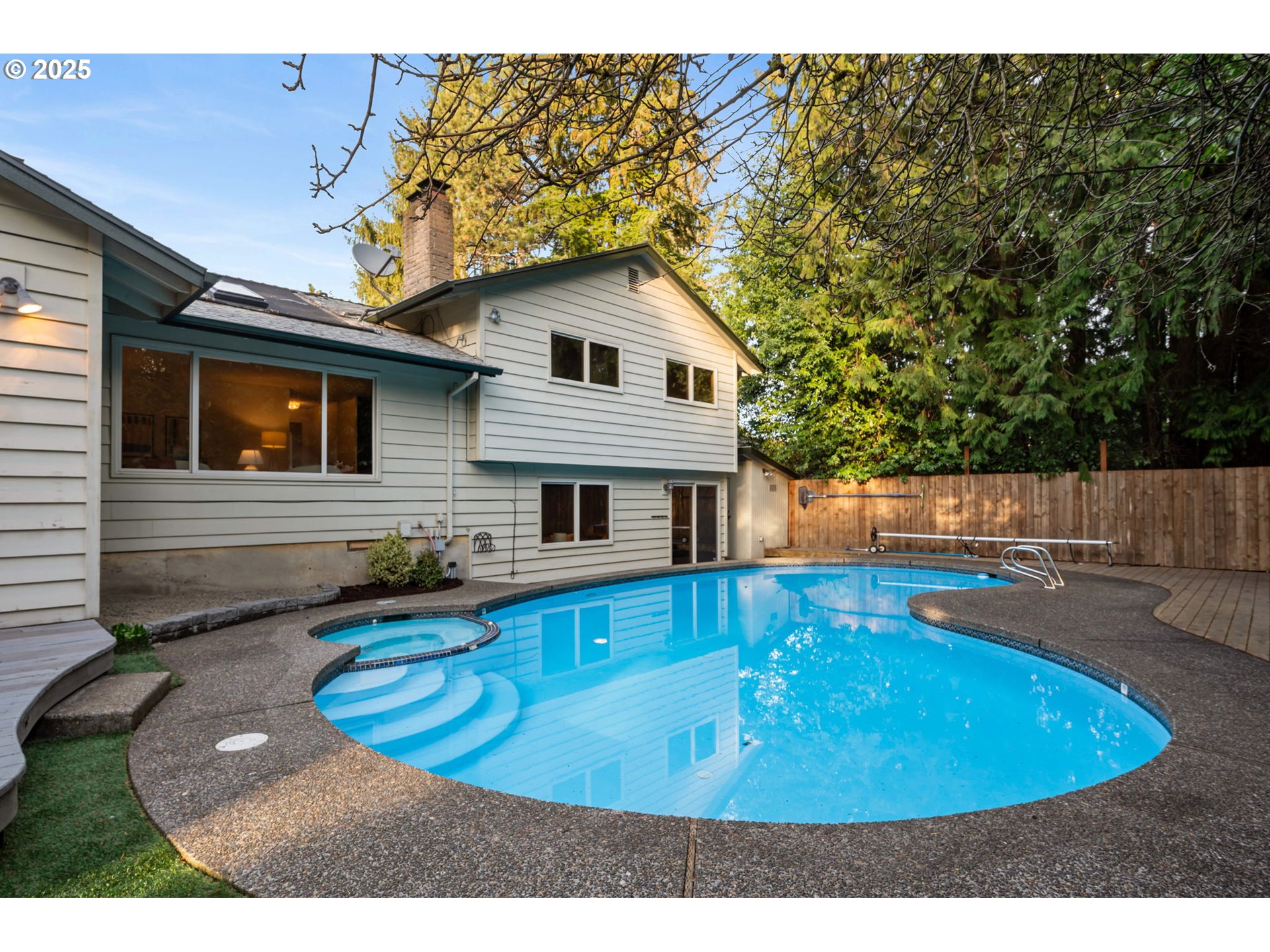 6020 Southwest Florida Street Portland, OR 97219 - Photo 33 of 46 Gallery Image 33