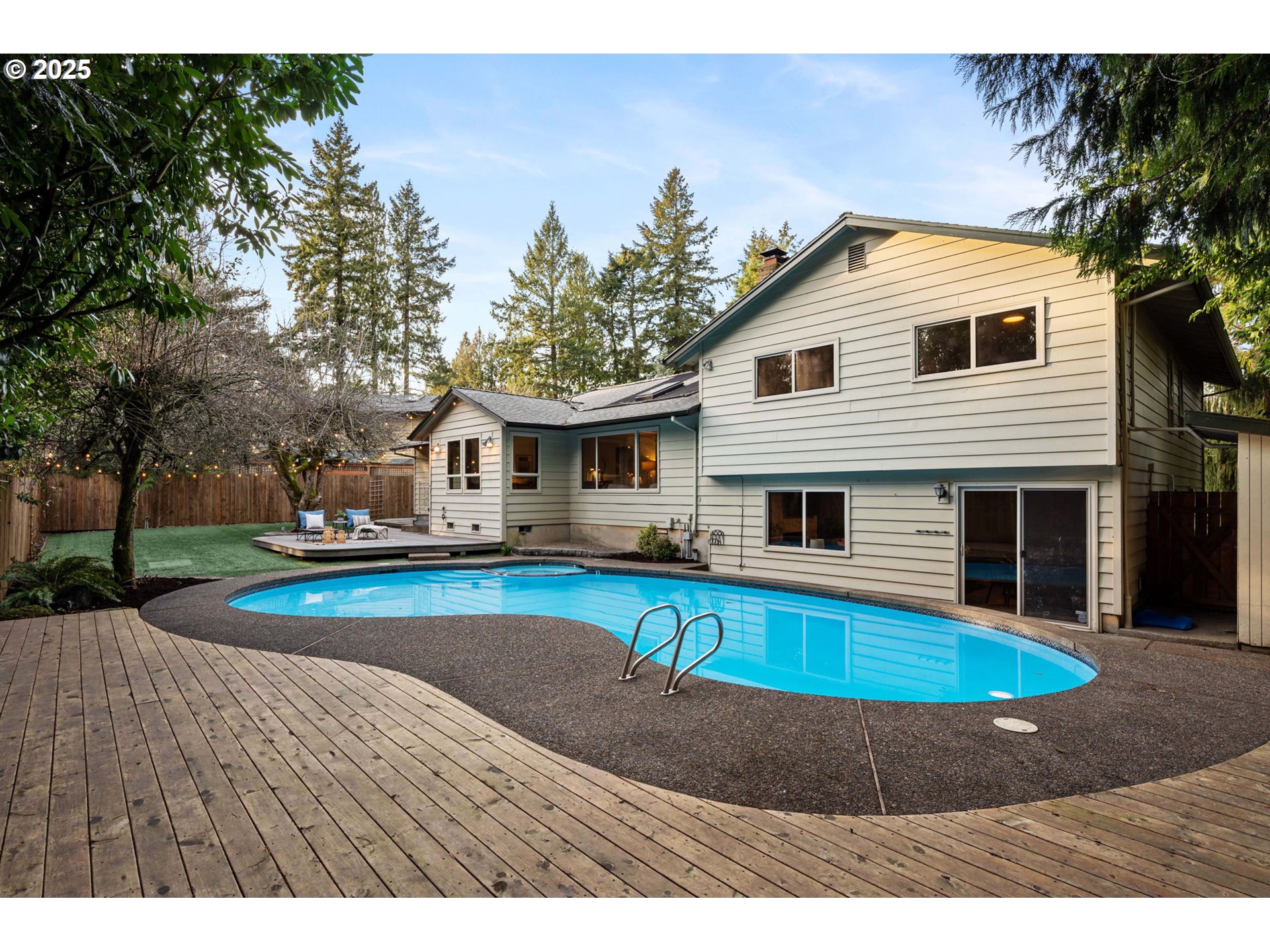 6020 Southwest Florida Street Portland, OR 97219 - Photo 35 of 46 Gallery Image 35
