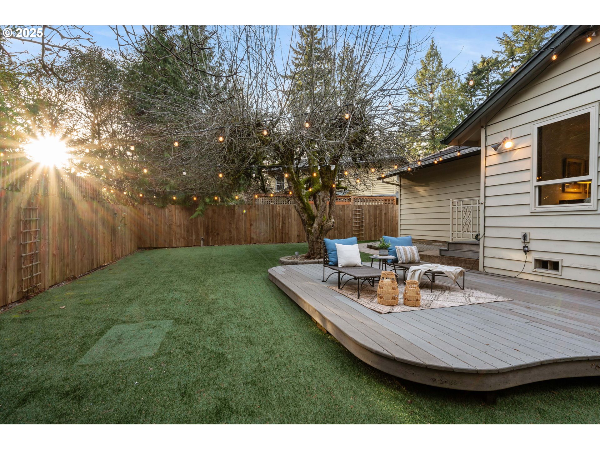 6020 Southwest Florida Street Portland, OR 97219 - Photo 36 of 46 Gallery Image 36