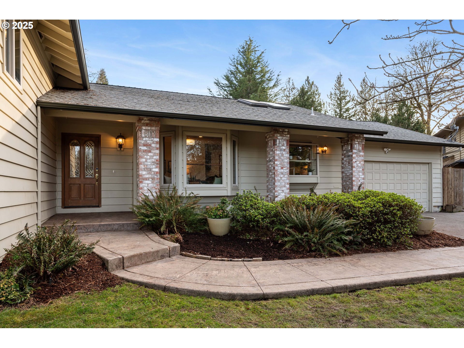 6020 Southwest Florida Street Portland, OR 97219 - Photo 4 of 46 Gallery Image 4