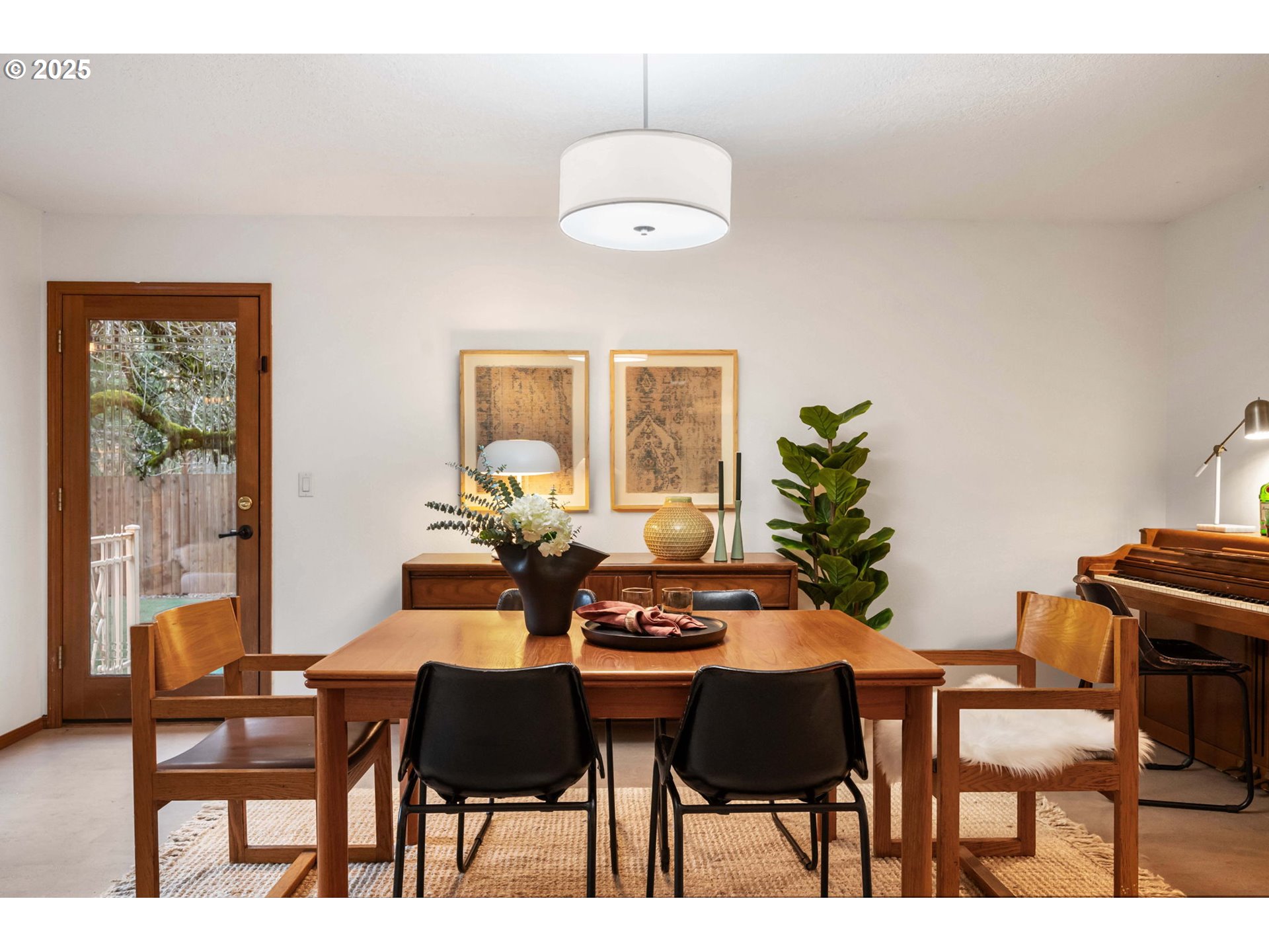 6020 Southwest Florida Street Portland, OR 97219 - Photo 10 of 46 Gallery Image 10