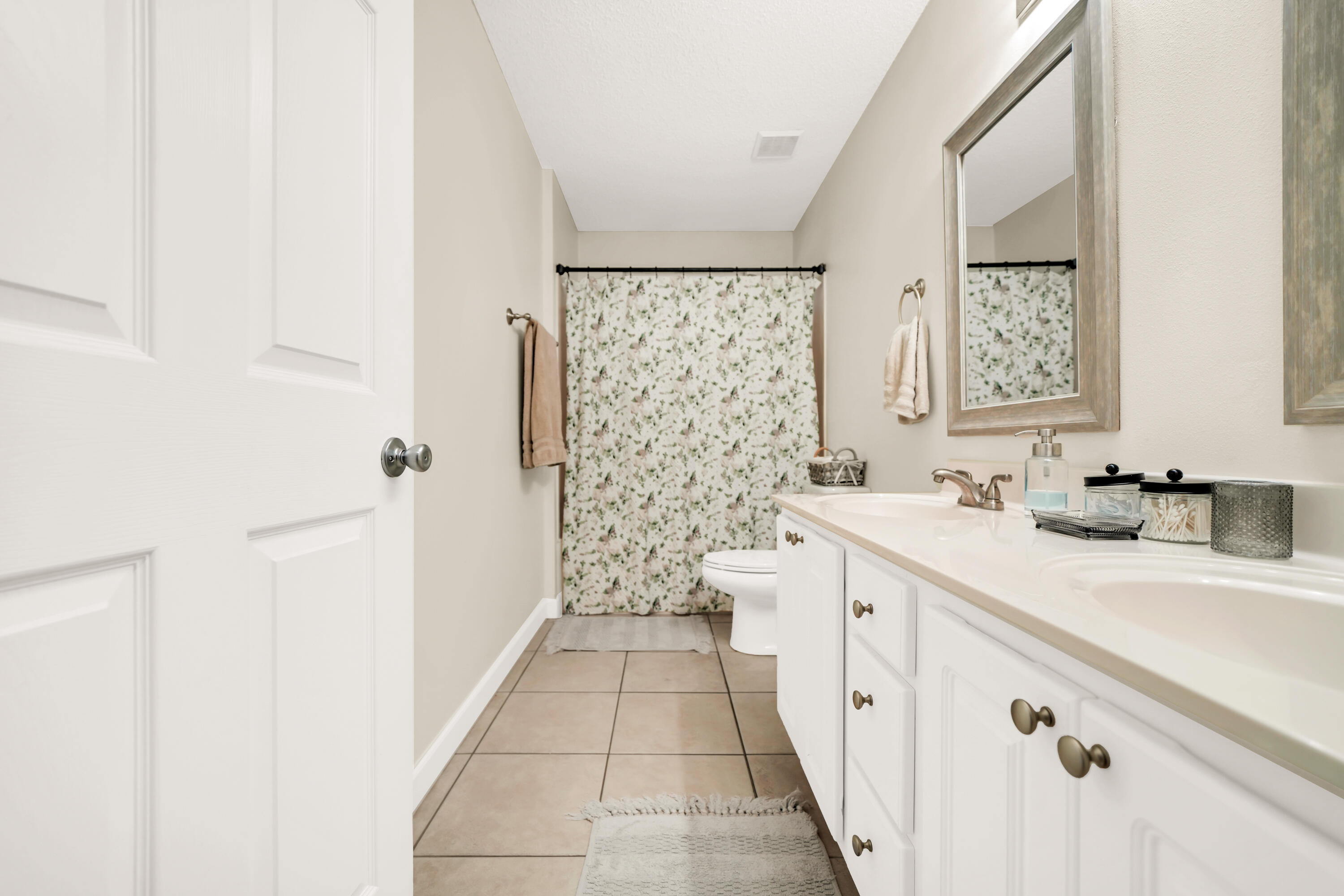 98 Point Comfort Road Mary Esther, FL 32569 - Photo 23 of 46 DSC00353