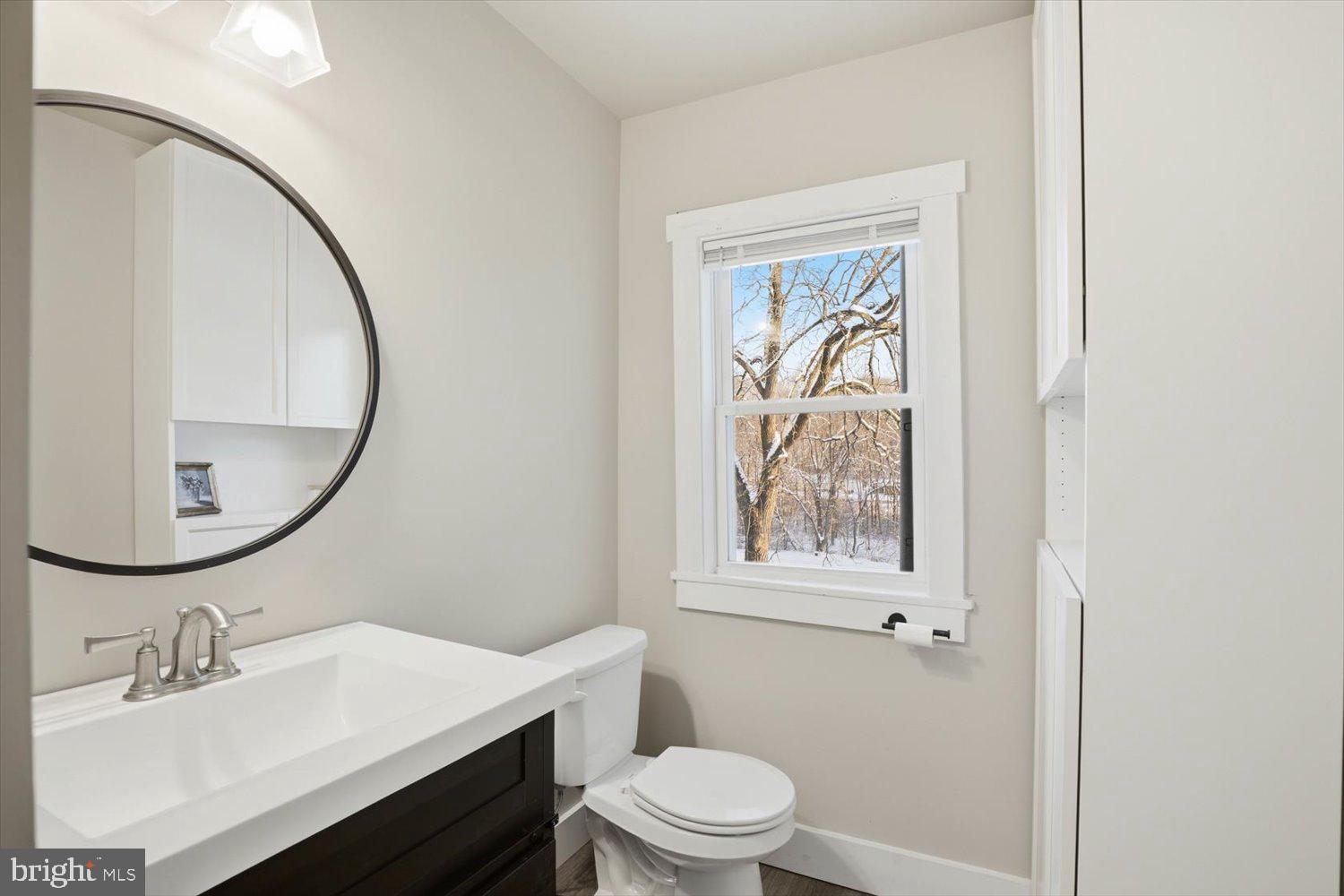 33 East Main Street Adamstown, PA 19501 - Photo 19 of 26