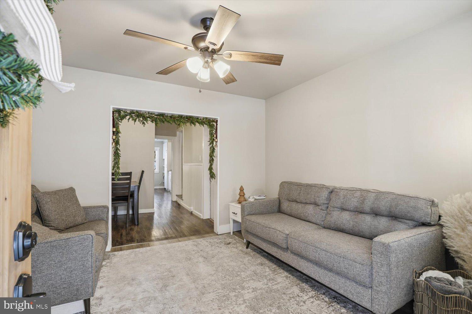 33 East Main Street Adamstown, PA 19501 - Photo 5 of 26 LIving room