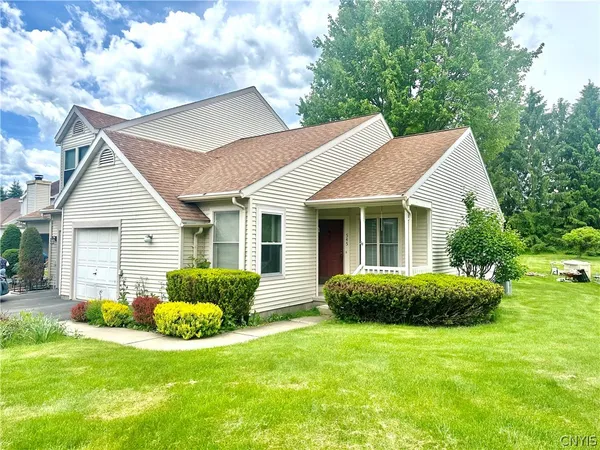$279,900 | 545 Weaver Court, Deerfield, NY 13502