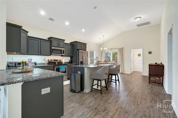$2,400 | 314 Crabapple Circle, Port Wentworth, GA 31407
