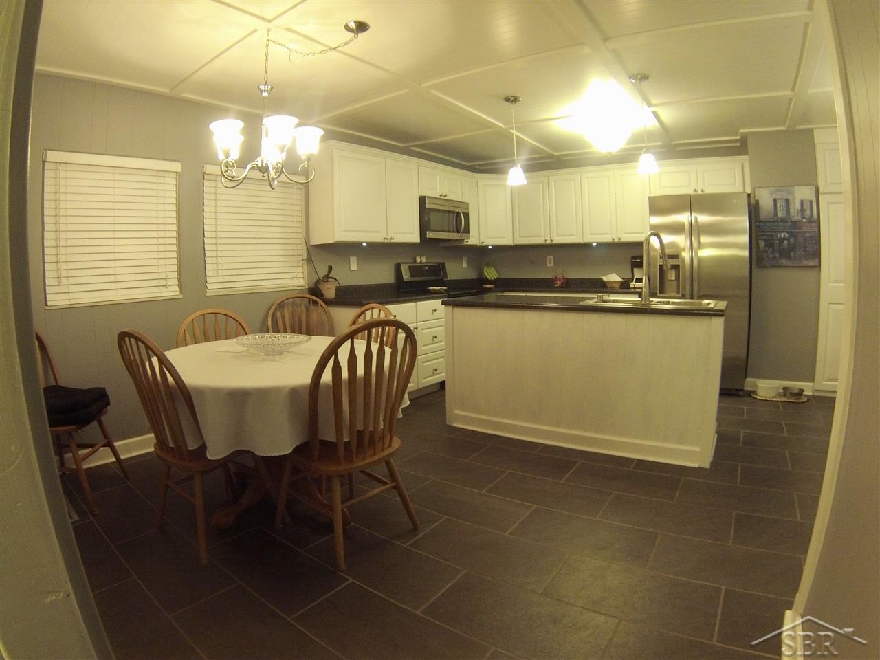 950 Swanson Road Saginaw, MI 48609 - Photo 5 of 24 31309157-4.JPG