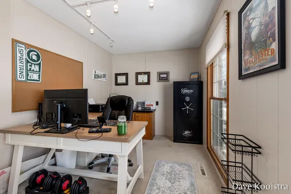 $394,900 | 907 North Glenwood Street, Hastings, MI 49058