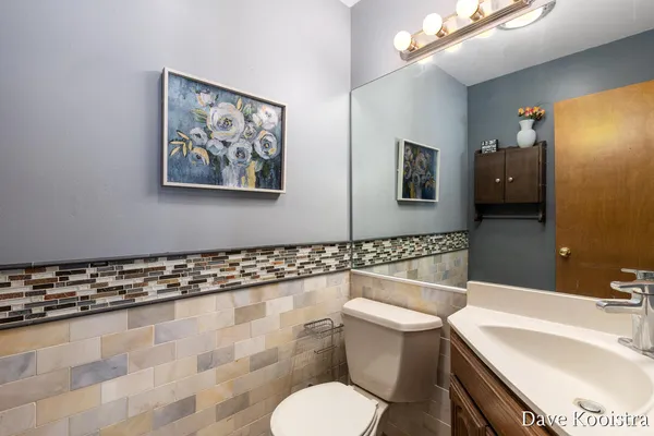 $394,900 | 907 North Glenwood Street, Hastings, MI 49058