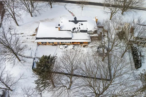 $394,900 | 907 North Glenwood Street, Hastings, MI 49058