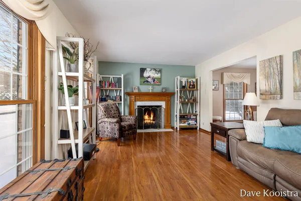 $394,900 | 907 North Glenwood Street, Hastings, MI 49058