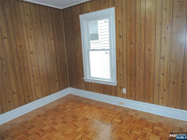 $2,950 | 54 North 5th Street, Unit 2, Newark, NJ 07107