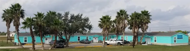 $799 | 1310 West Broadway Avenue, Seadrift, TX 77983