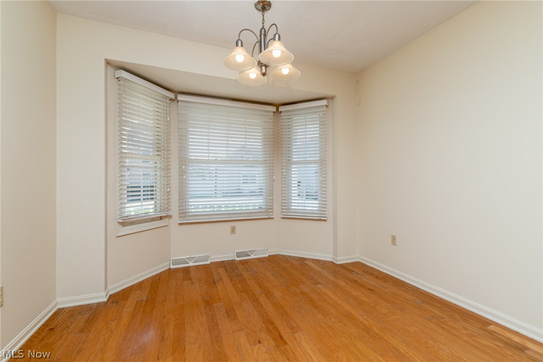 4425 Brooks Road Cleveland, OH 44105 - Photo 6 of 35 Breakfast Room