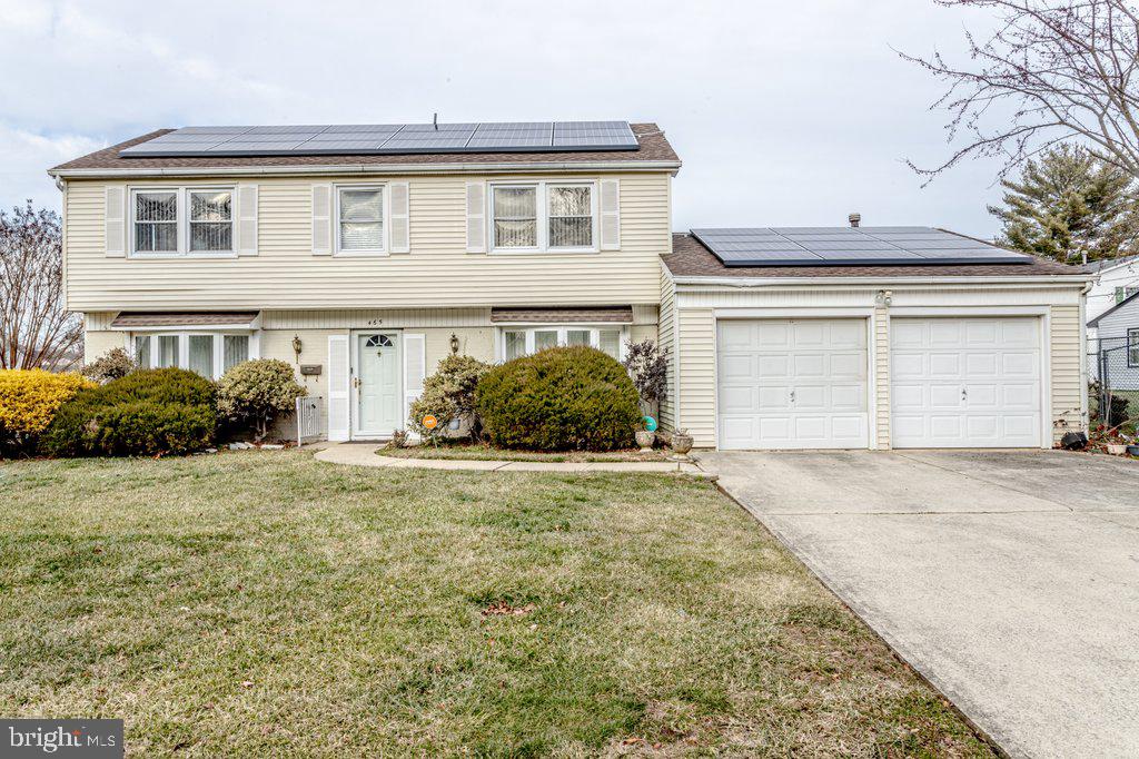 465 Charleston Road Willingboro, NJ 08046 - Photo 3 of 31