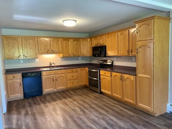$1,595 | 558 Bishop Brook Road, Unit 2, Stewartstown, NH 03576