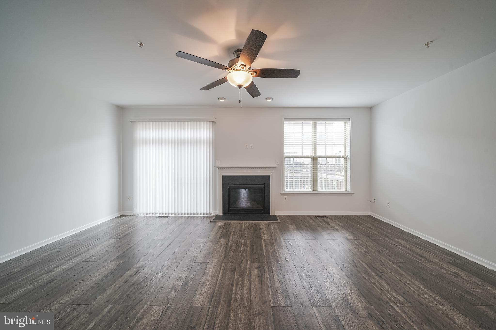 4733 Verdana Loop Frederick, MD 21703 - Photo 5 of 28 Living room