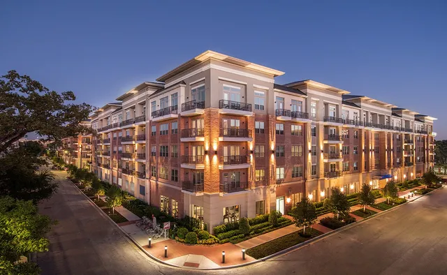 $1,781 | 160 Birdsall Street, Unit 3205, Houston, TX 77007