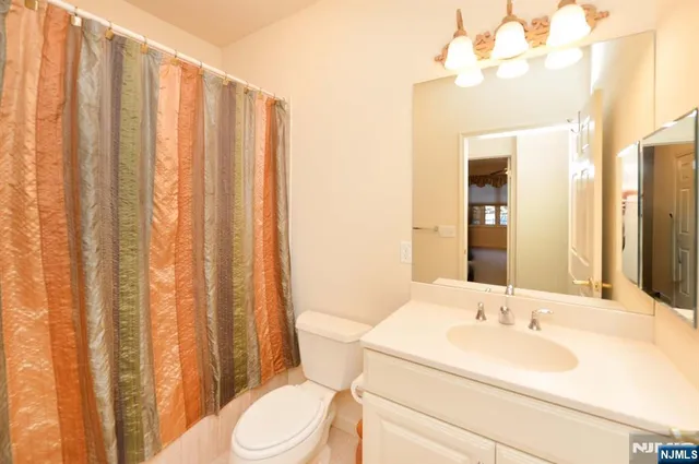 $605,000 | 80 Ridgewood Road, Unit 106, Washington Township, NJ 07676