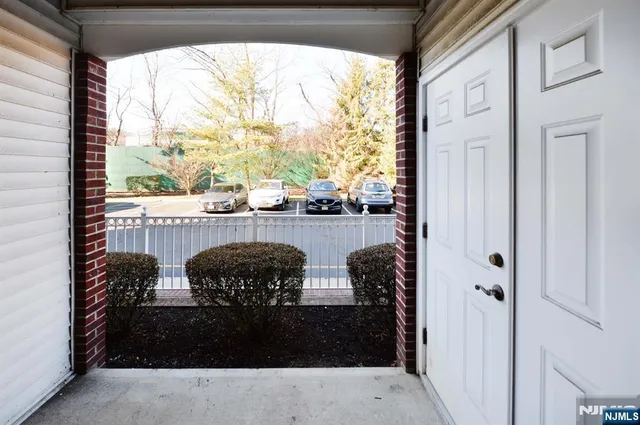 $605,000 | 80 Ridgewood Road, Unit 106, Washington Township, NJ 07676