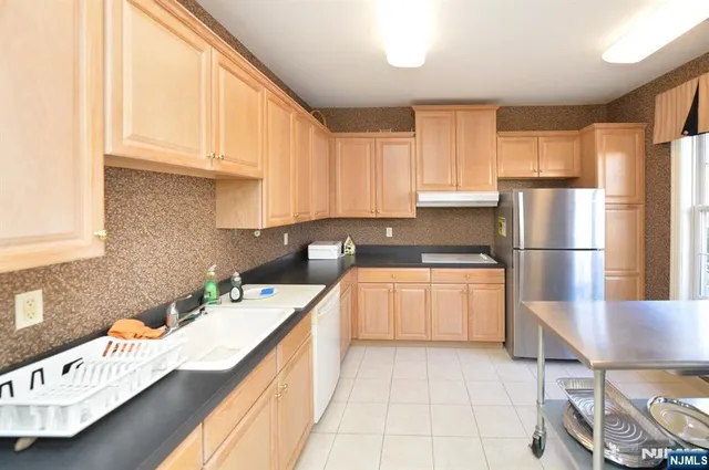 $605,000 | 80 Ridgewood Road, Unit 106, Washington Township, NJ 07676