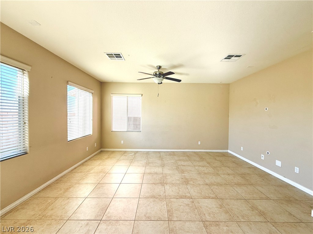 933 Wagner Valley Street Henderson, NV 89052 - Photo 10 of 32