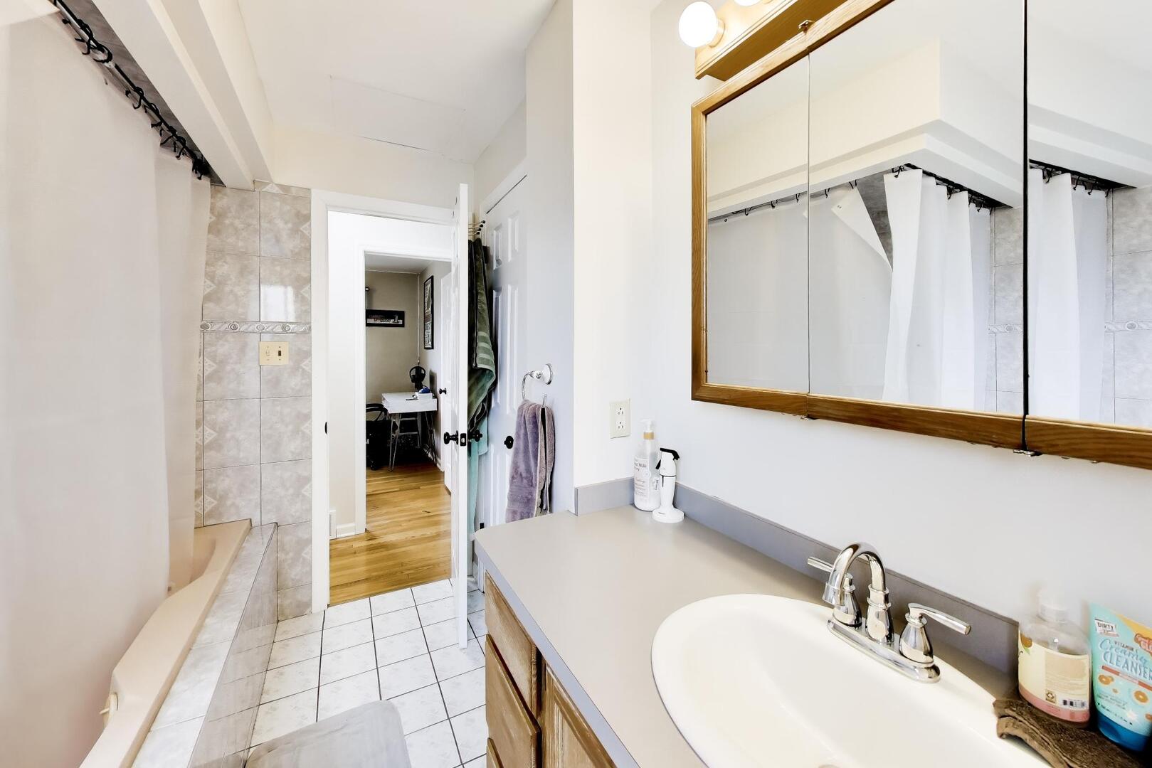 7944 82nd Street Bridgeview, IL 60455 - Photo 16 of 38