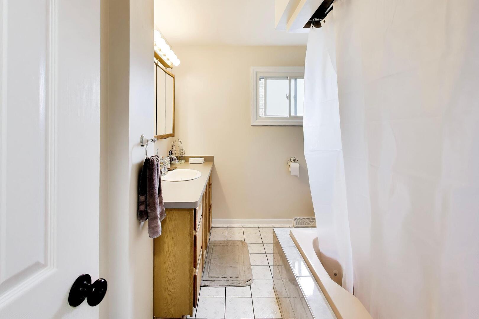 7944 82nd Street Bridgeview, IL 60455 - Photo 17 of 38